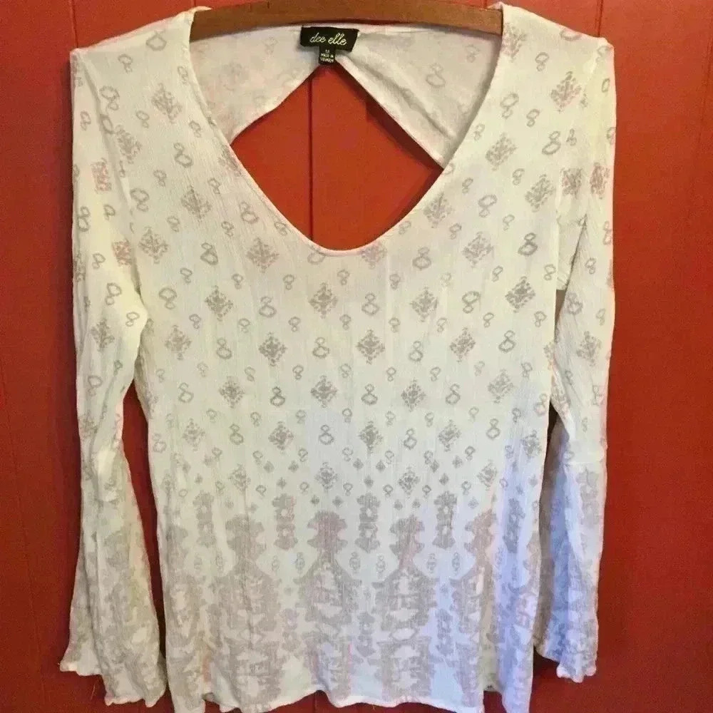 Dee Elle long sleeve open back shirt